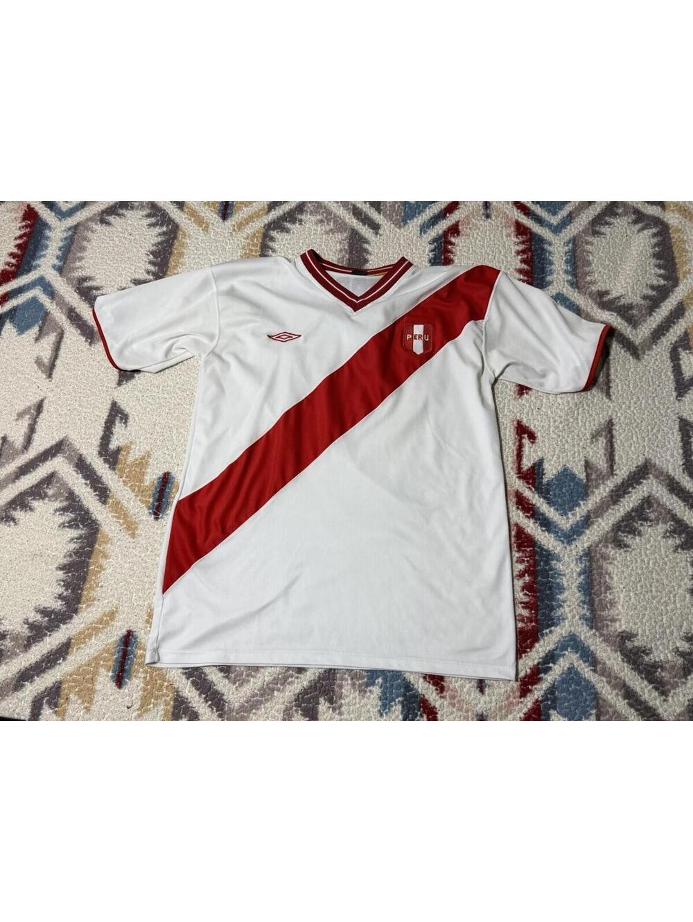 Umbro Paolo Guerrero Soccer Football Jersey Men's White 9 Peru National Large